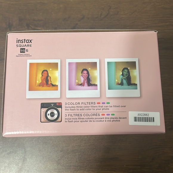 Fujifilm Instax Polaroid camera - Picture 4 of 5